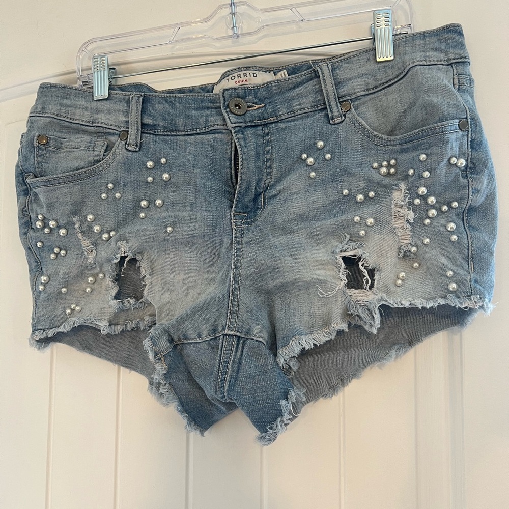 Torrid Women's Blue Pearl Distressed Denim Shorts
